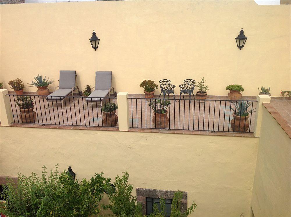 Bed and Breakfast Casa Correo Альенде Экстерьер фото