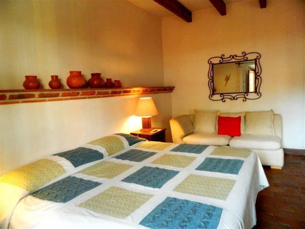 Bed and Breakfast Casa Correo Альенде Экстерьер фото
