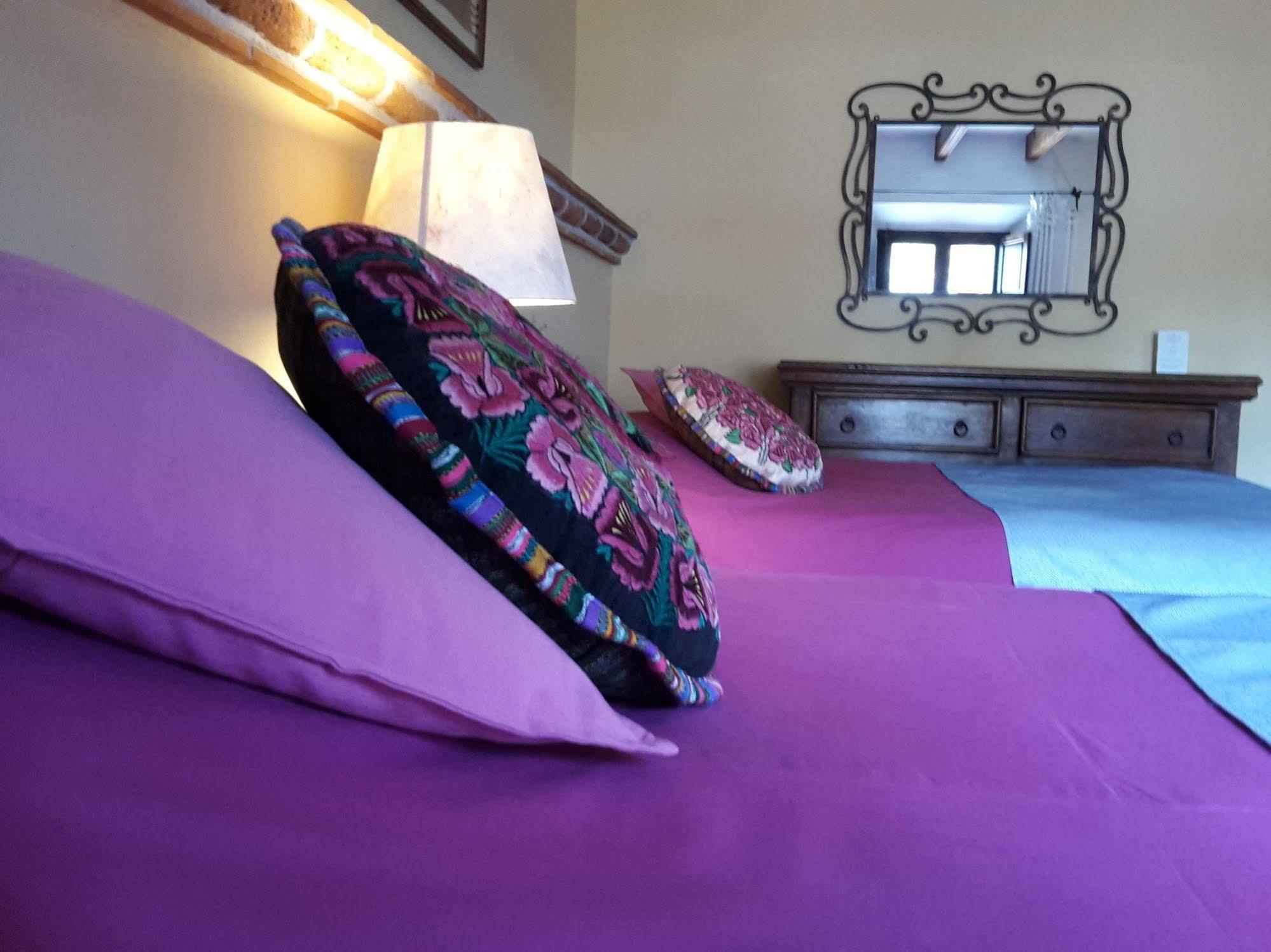 Bed and Breakfast Casa Correo Альенде Экстерьер фото