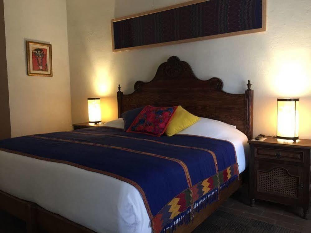 Bed and Breakfast Casa Correo Альенде Экстерьер фото