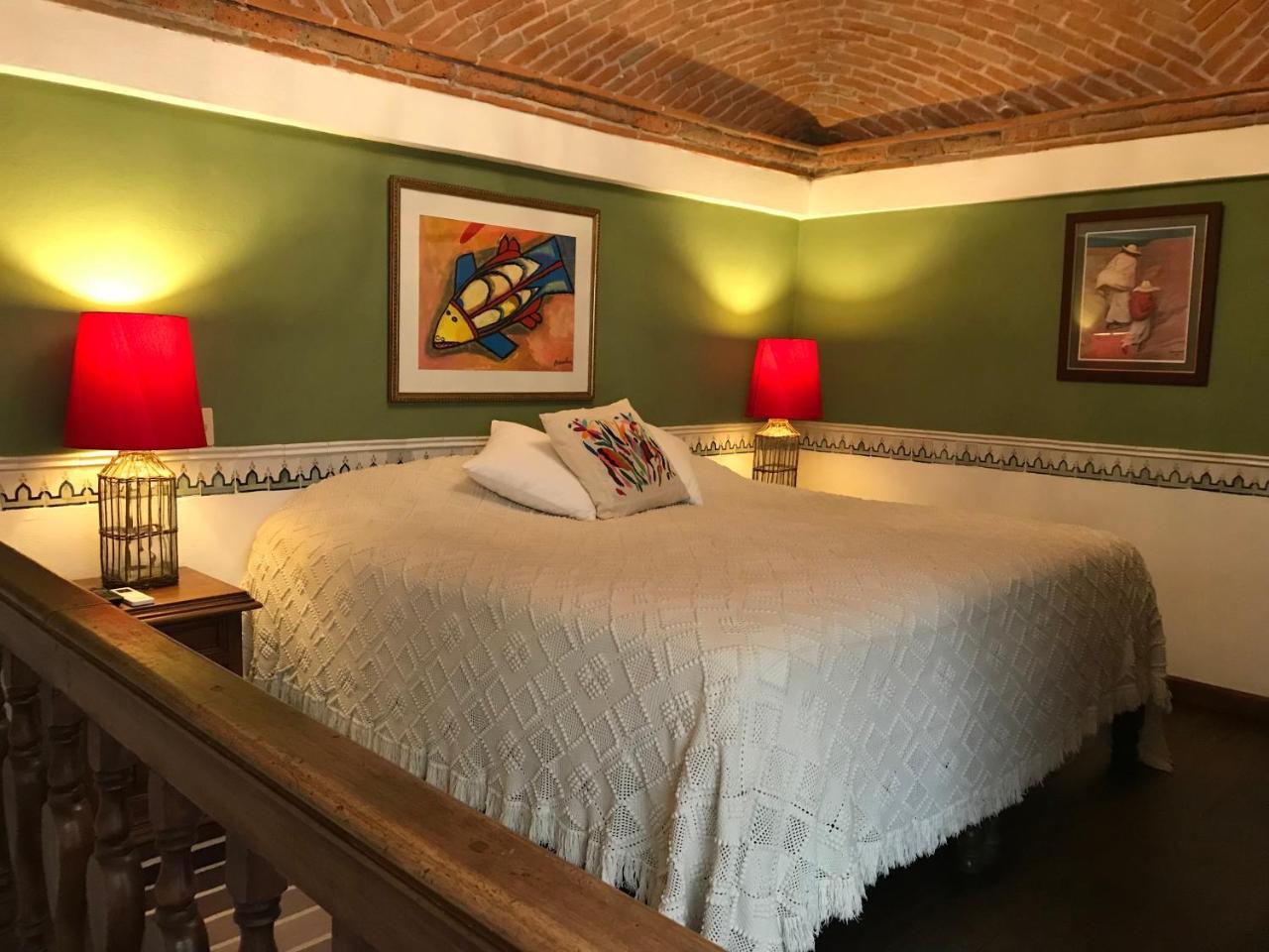 Bed and Breakfast Casa Correo Альенде Экстерьер фото